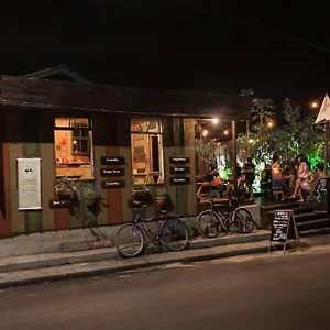Antonio Pescador - Centro Da , Guarda do Embaú Brasil