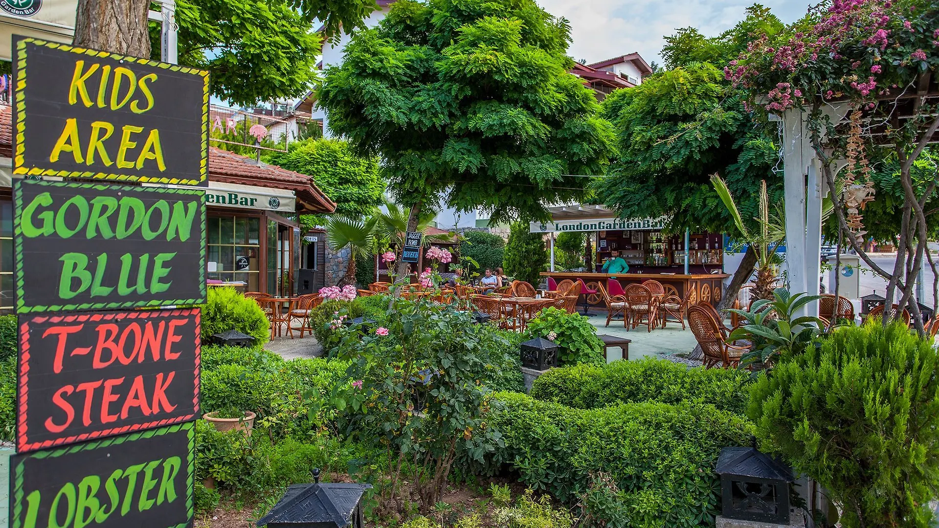 London Hotel Ολουντενίζ